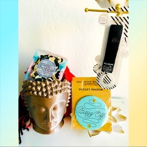 Invisibobble Hair Accessories w. Cute Pocket Mirror Kit